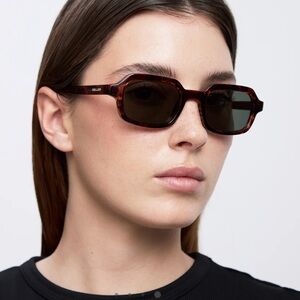 Meller Dotia Sunglasses